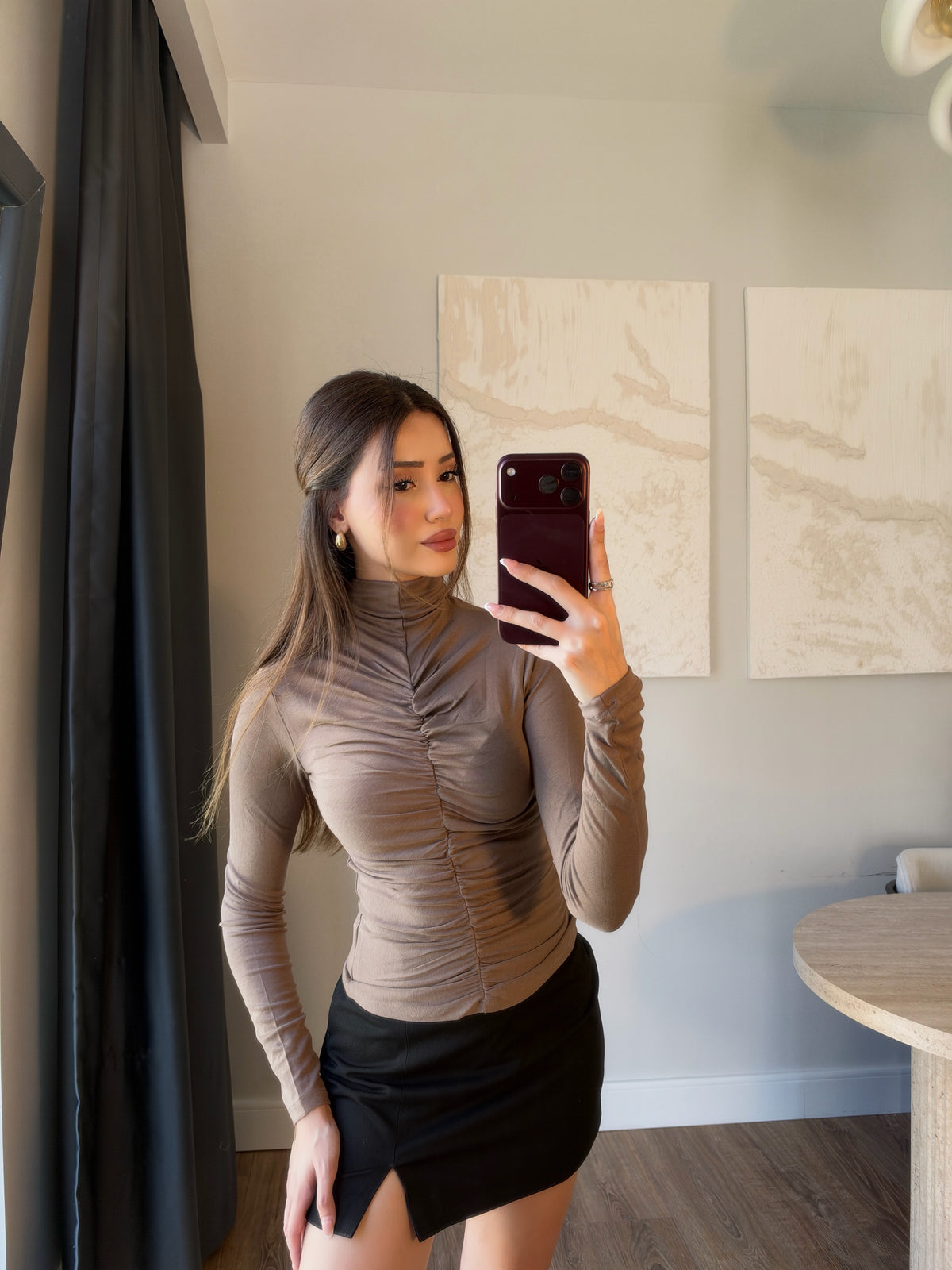 Önü Büzgülü Boğazlı Body