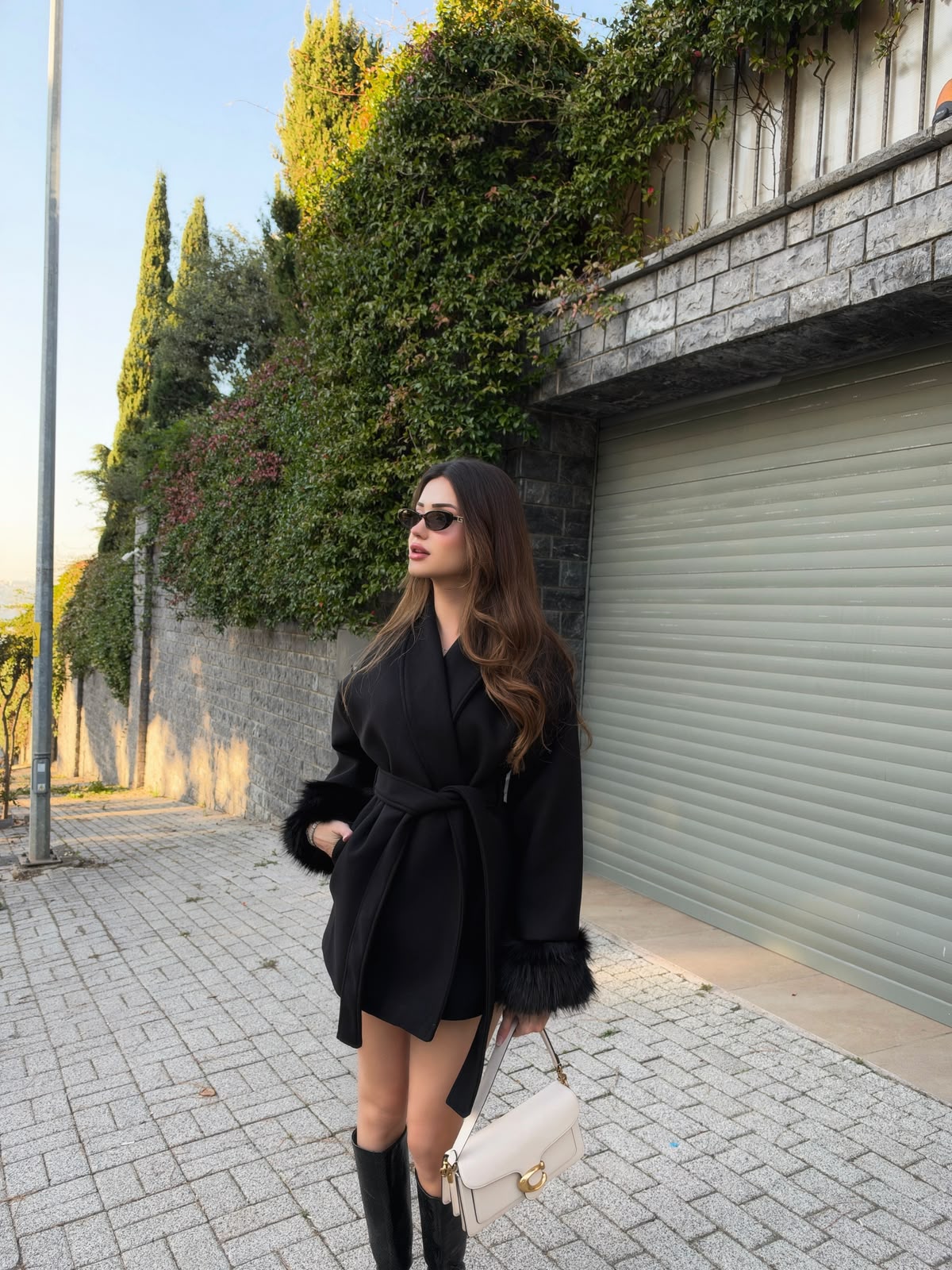 Kürk Detaylı Kaşe Kaban